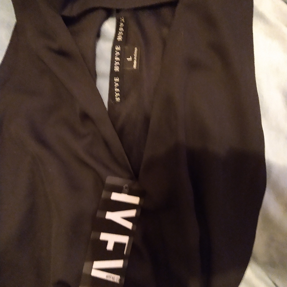 Clothes - Picture 2 of 16